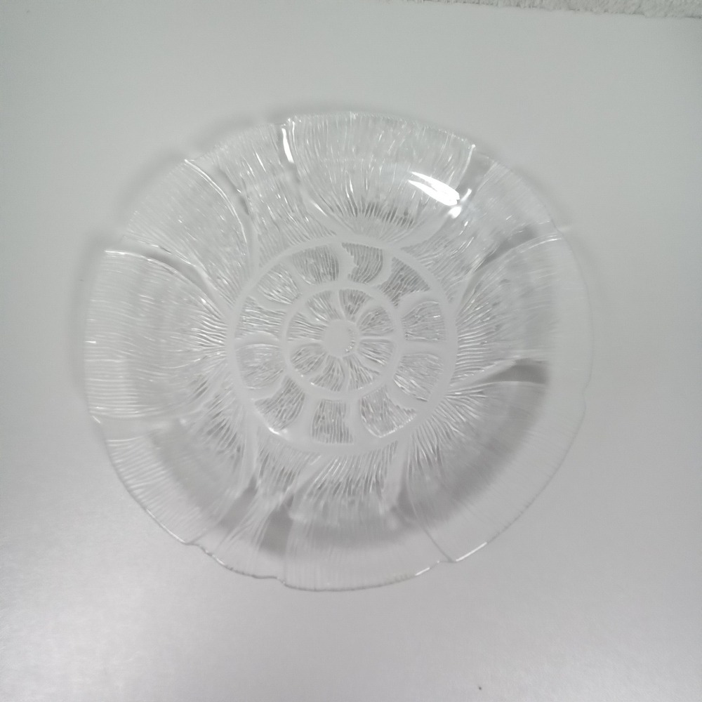 Vintage Clear Textured Glass 12.5" Scalloped Round Serving Platter Indonesia‎